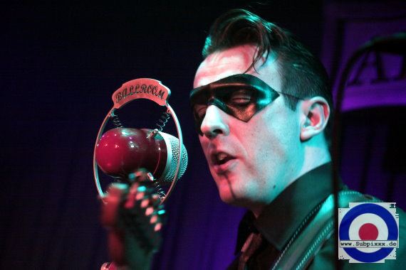 Ricky Rocket - The Phantomes (D) Rockabilly Explosion - McCormacks Ballroom, Leipzig 05. Maerz 2011 (10).JPG